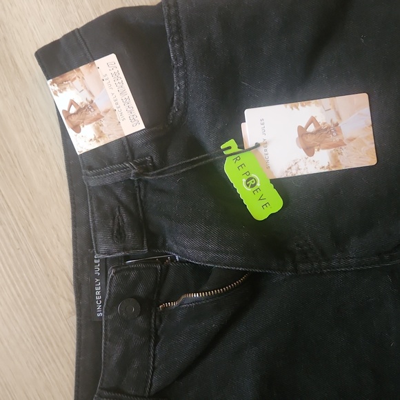 NWT Sincerely Jules Denim Shorts - Picture 2 of 3